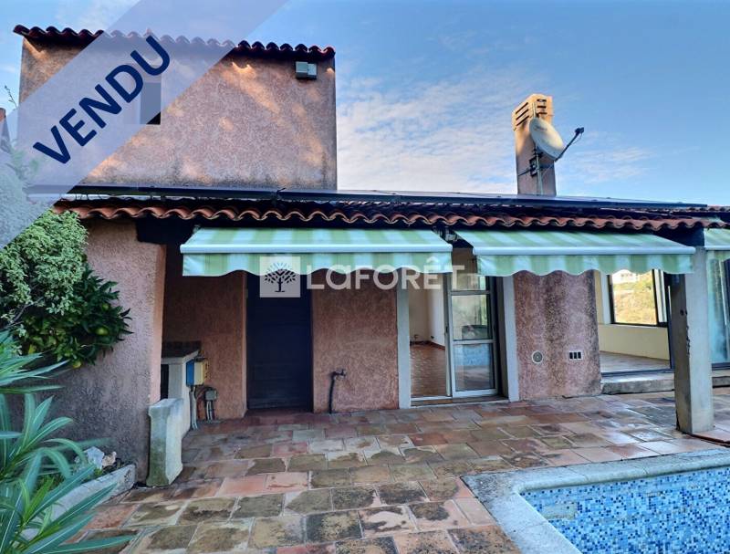vendu maison mitoyenne centre ville saint raphael